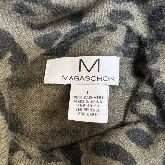 M Magaschoni Leopard Print Cowl Neck Cashmere Tunic - Picture 5 of 7